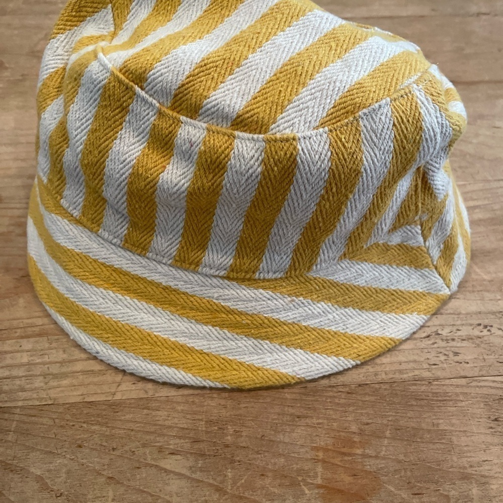 GAP mustard yellow white striped tweed bucket hat preppy streetwear M/L